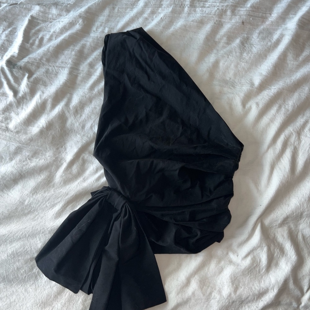 Zara Shirt w/ Bow detail 🎀